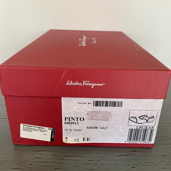 Salvatore Ferragamo Brogue Cap Toe Oxford (like new)